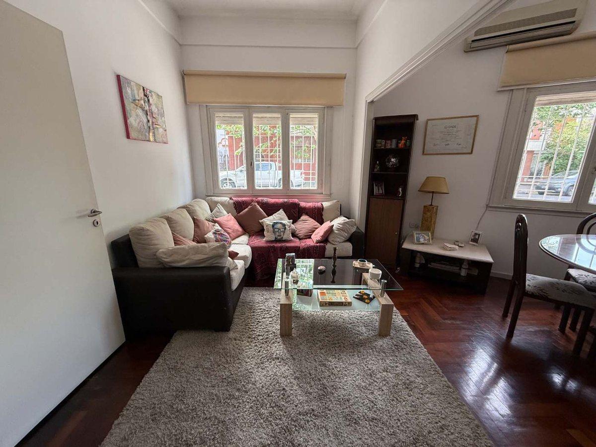 Foto de Casa 6 ambientes venta en flores terraza quincho, imagen 3