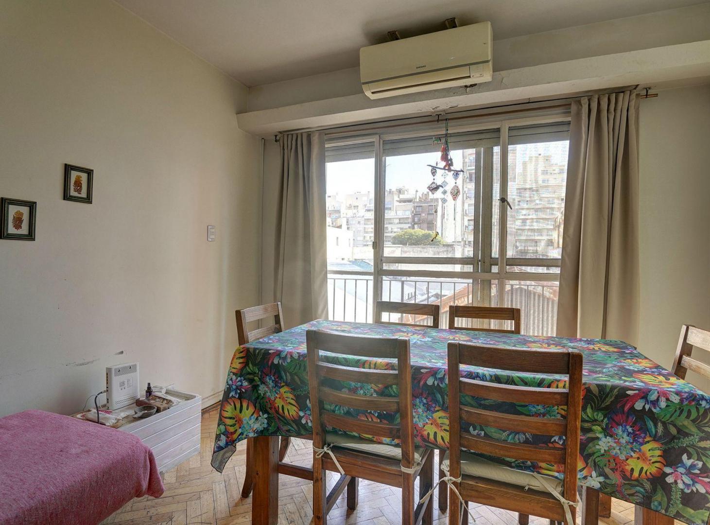 Foto de Venta Depto 3 ambientes con balcón y dependencia, imagen 1