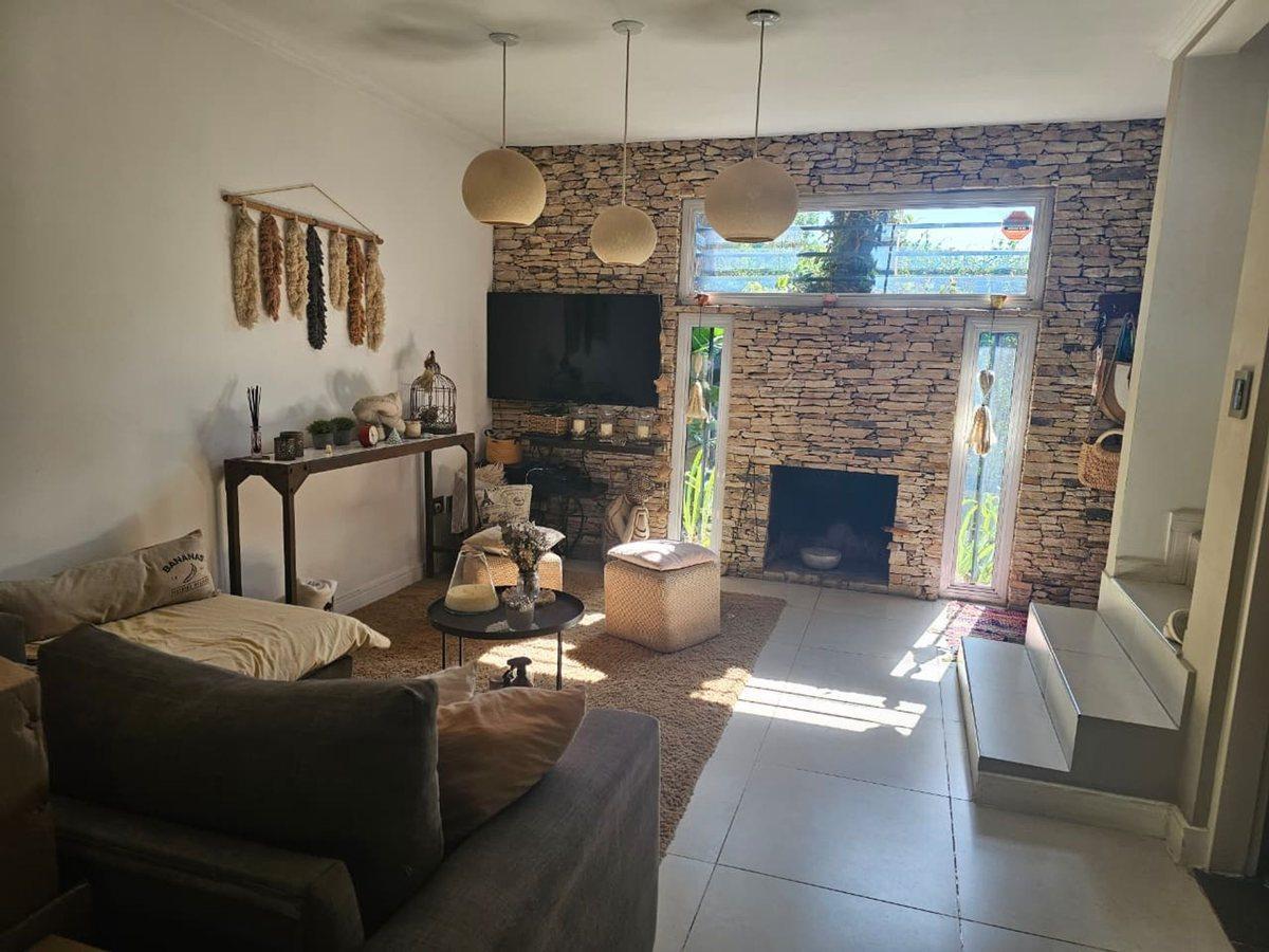 Foto de CASA 4 AMBIENTES VENTA PARQUE LELOIR JARDIN PILETA, imagen 1