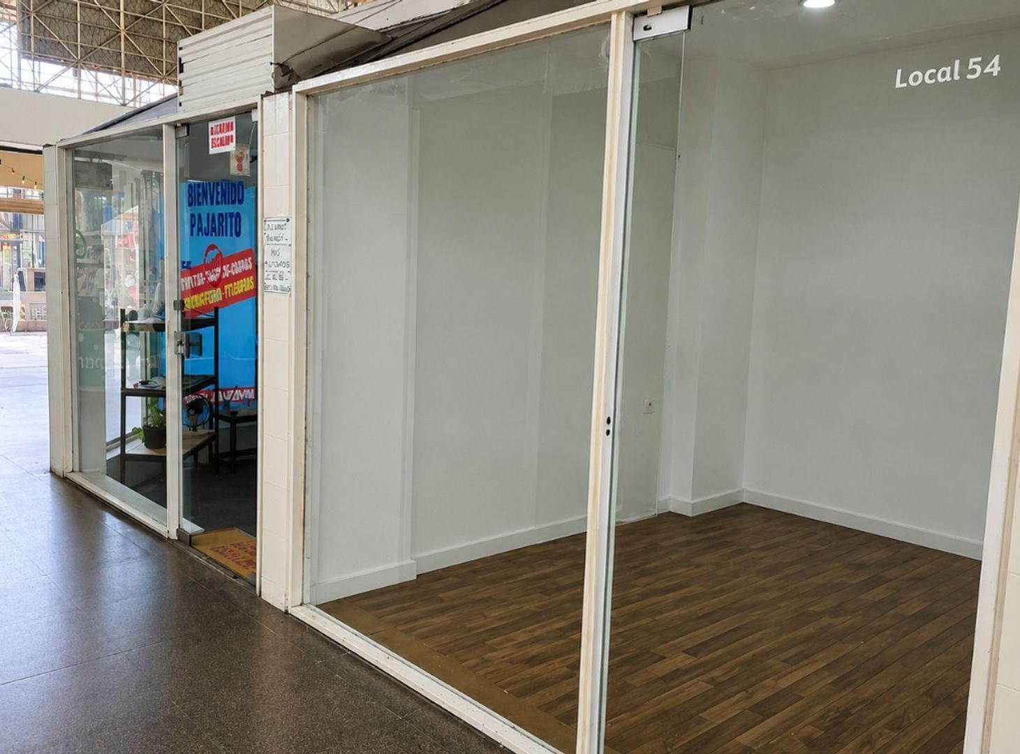 Foto de Local Galería Vía Roma Avellaneda ubic al ingreso!, imagen 3
