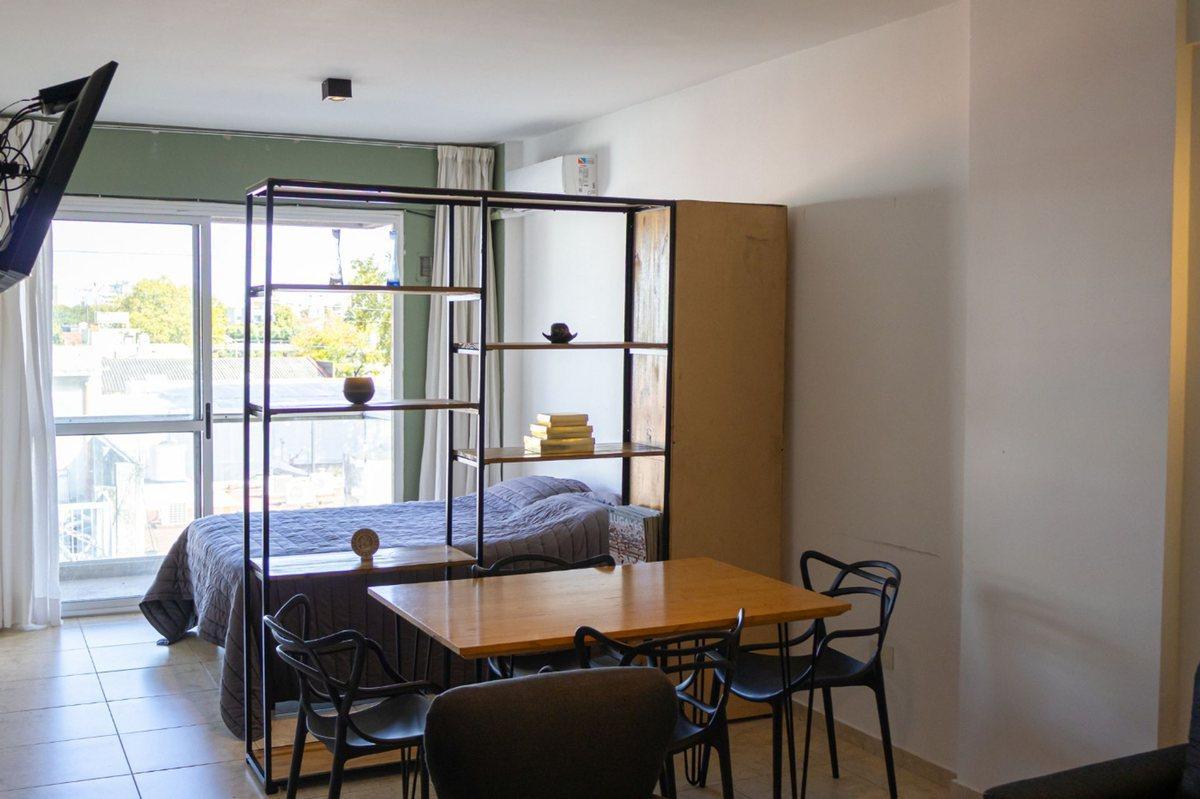 Foto de VENTA DEPTO MONOAMBIENTE AMOBLADO, VILLA LURO, imagen 1