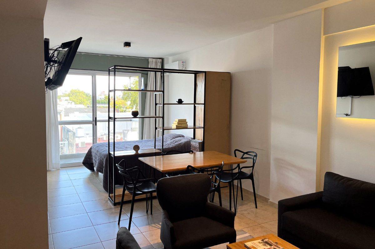 Foto de VENTA DEPTO MONOAMBIENTE AMOBLADO, VILLA LURO, imagen 2