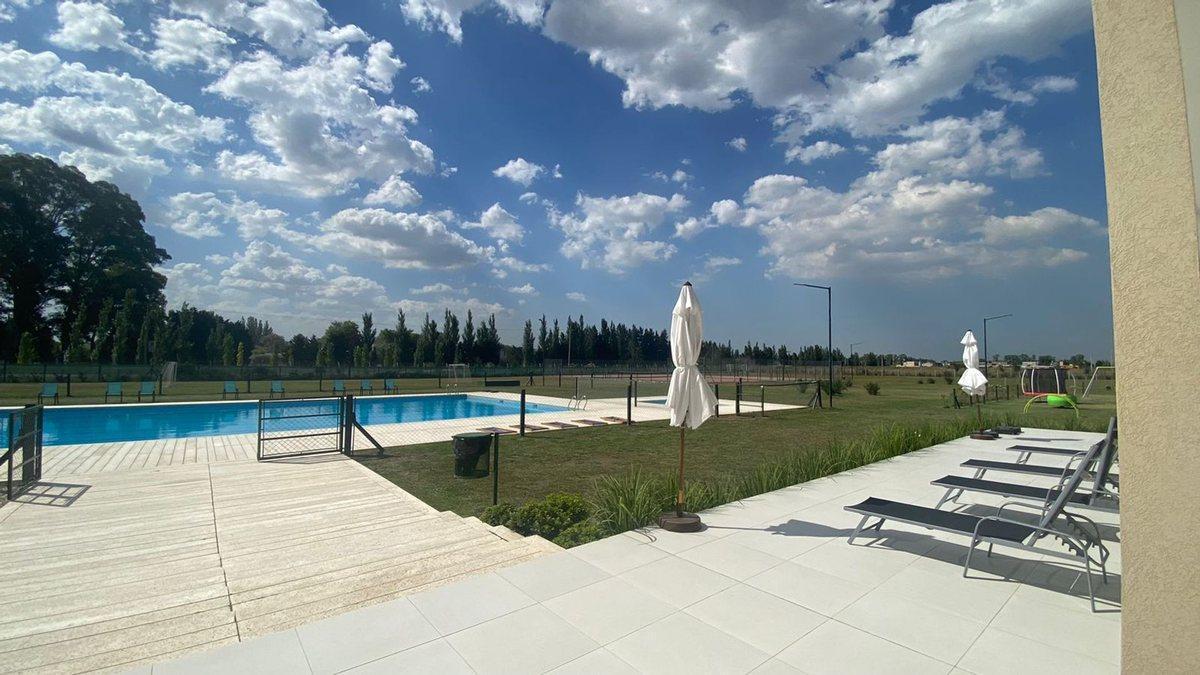 Foto de VENTA LOTE EN BARRIO PRIVADO DE SAN VICENTE, imagen 2