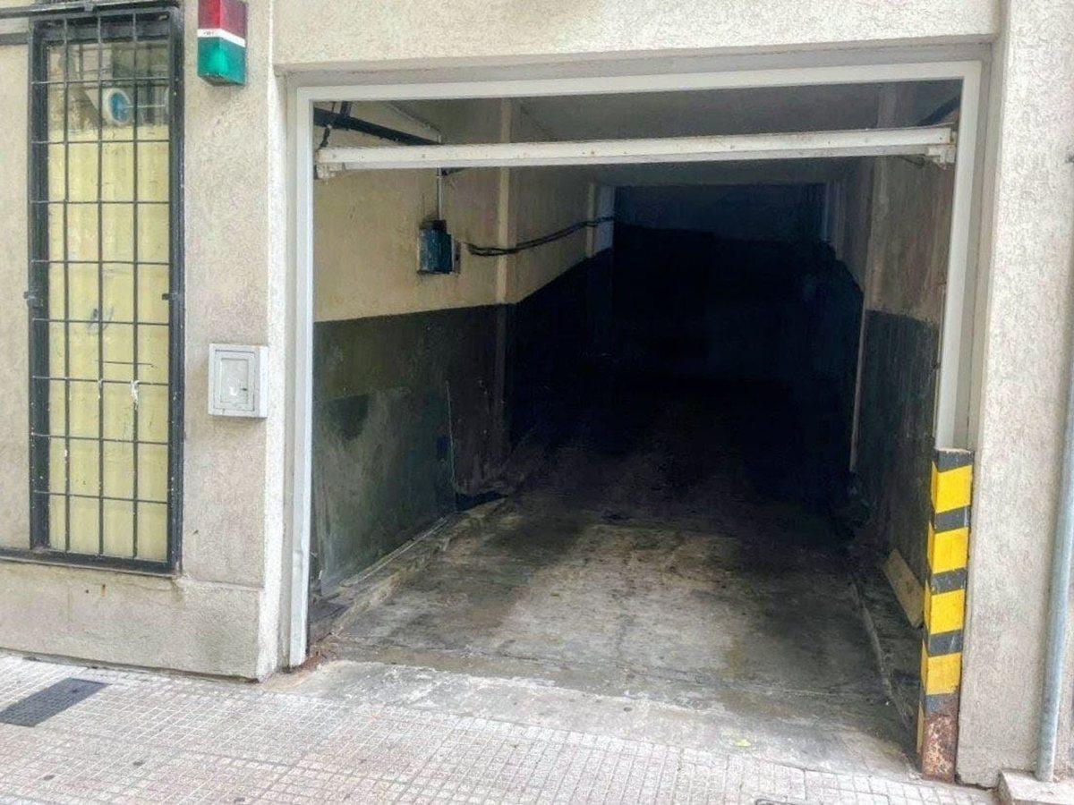 Foto de Cochera cubierta en venta - 12m2 - Balvanera, imagen 1