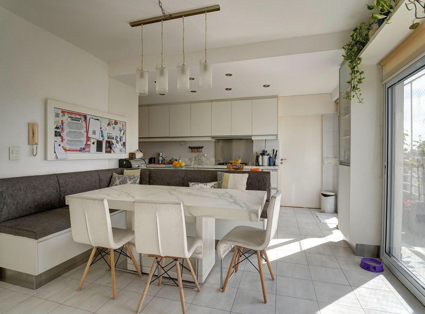 Foto de Venta Almagro depto 5 amb con balcon y cochera, imagen 2