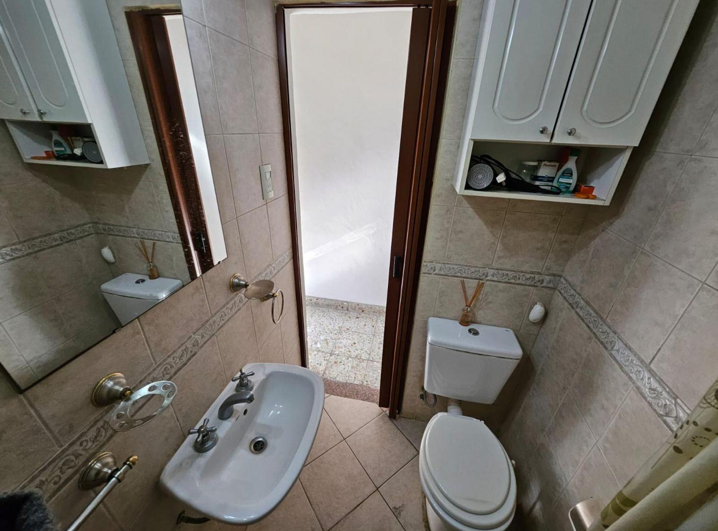 Foto de CASA 4 AMB EN VENTA CON COCHERA Y PATIO EZEIZA, imagen 4