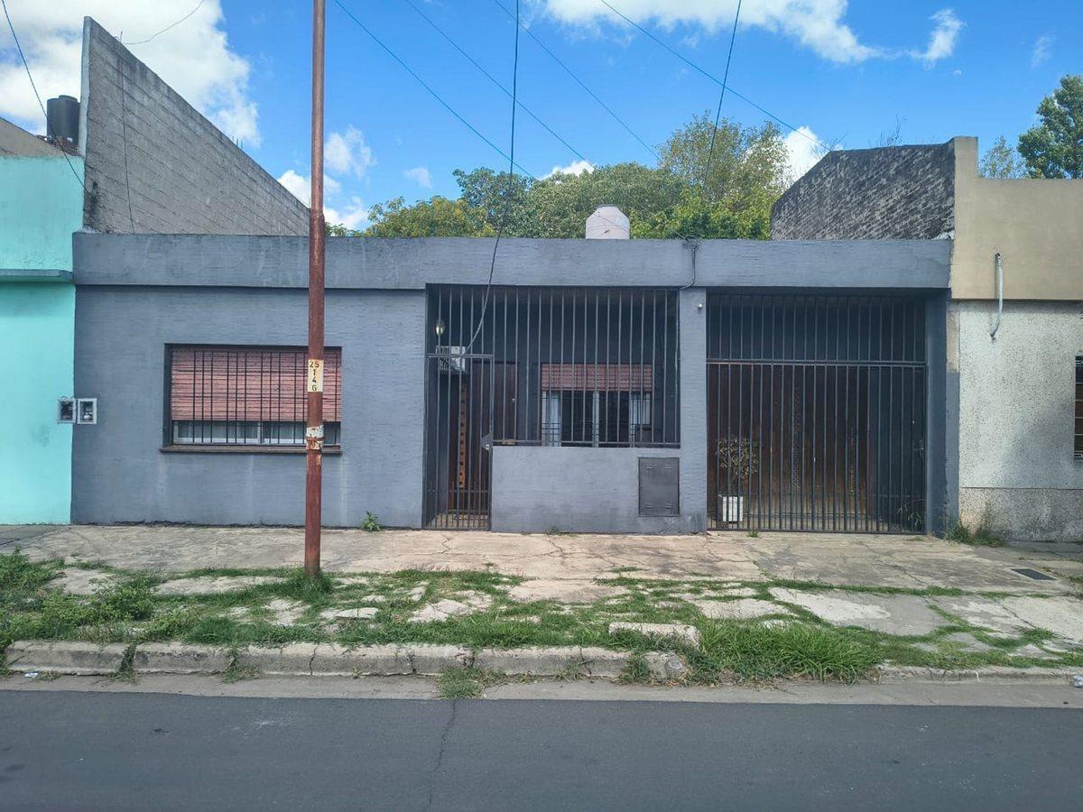 Foto de Venta Casa 3 amb a Refaccionar Lote Propio 10x21, imagen 1
