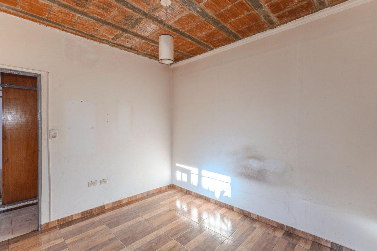 Foto de VENTA PH 2 AMBIENTES CON PATIO CIUDADELA, imagen 3