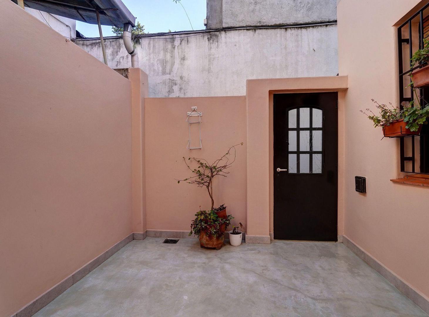 Foto de VENTA PH TIPO CASA 5 AMB Villa del Parque COCHERA, imagen 3