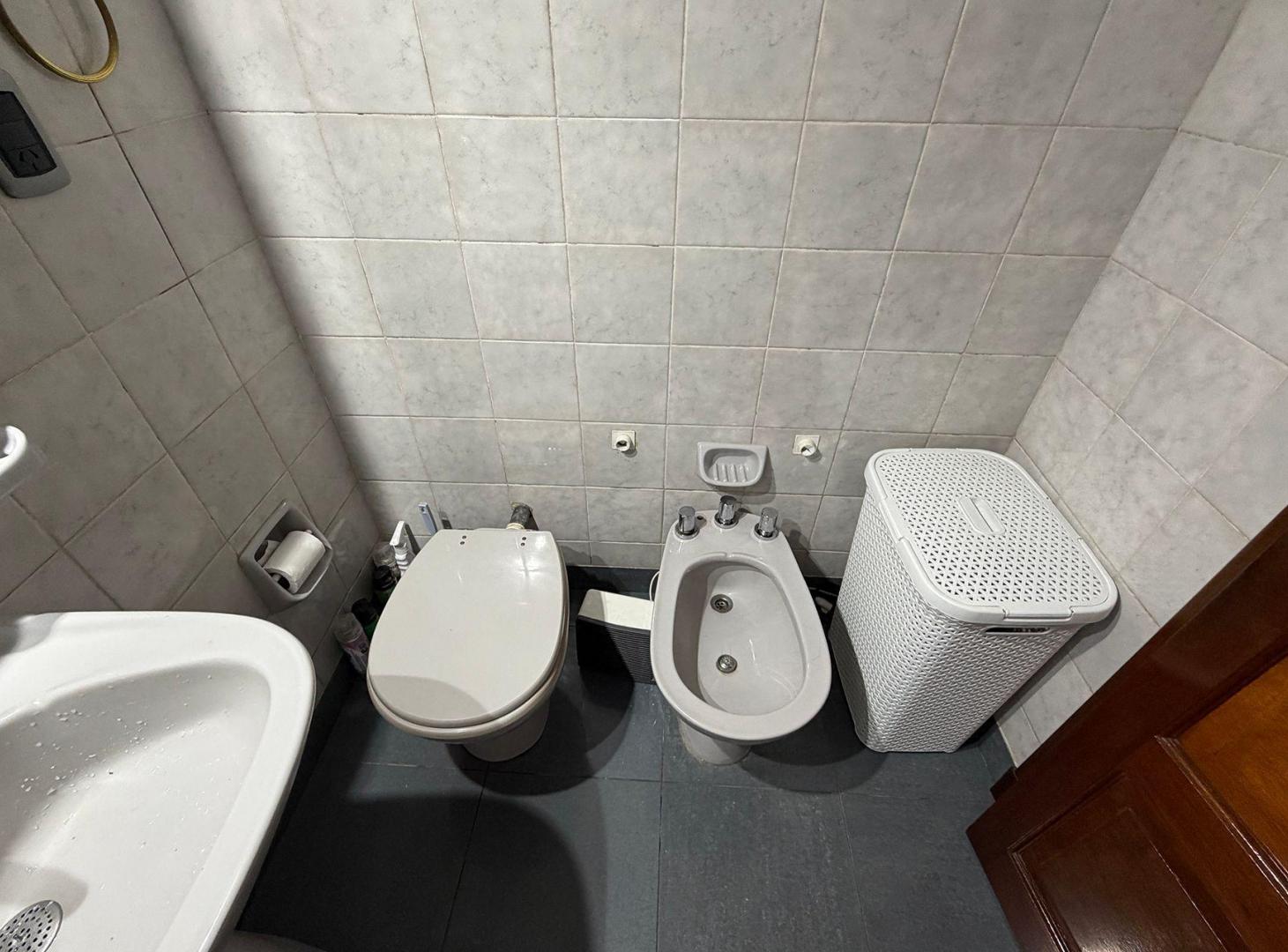 Foto de VENTA PH TIPO CASA 5 AMB Villa del Parque COCHERA, imagen 4