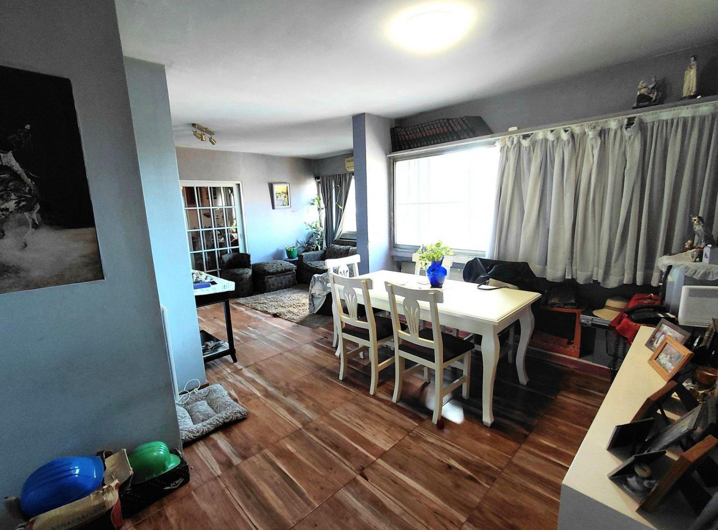 Foto de VENTA DEPARTAMENTO 4 AMB 69M2 LUMINOSO V. LUGANO, imagen 2