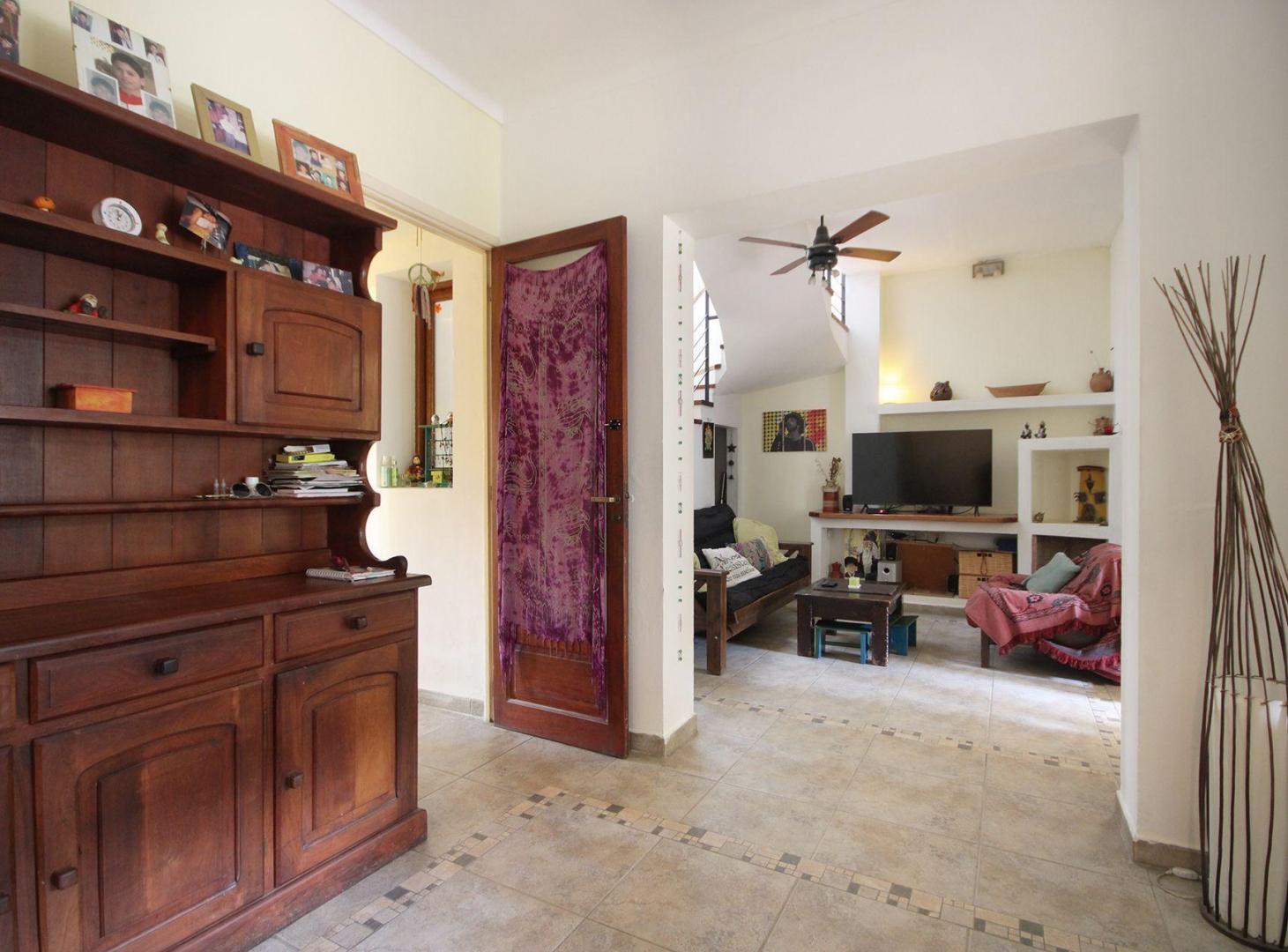 Foto de VENTA CASA 7 AMBIENTES EN VERSALLES, imagen 4