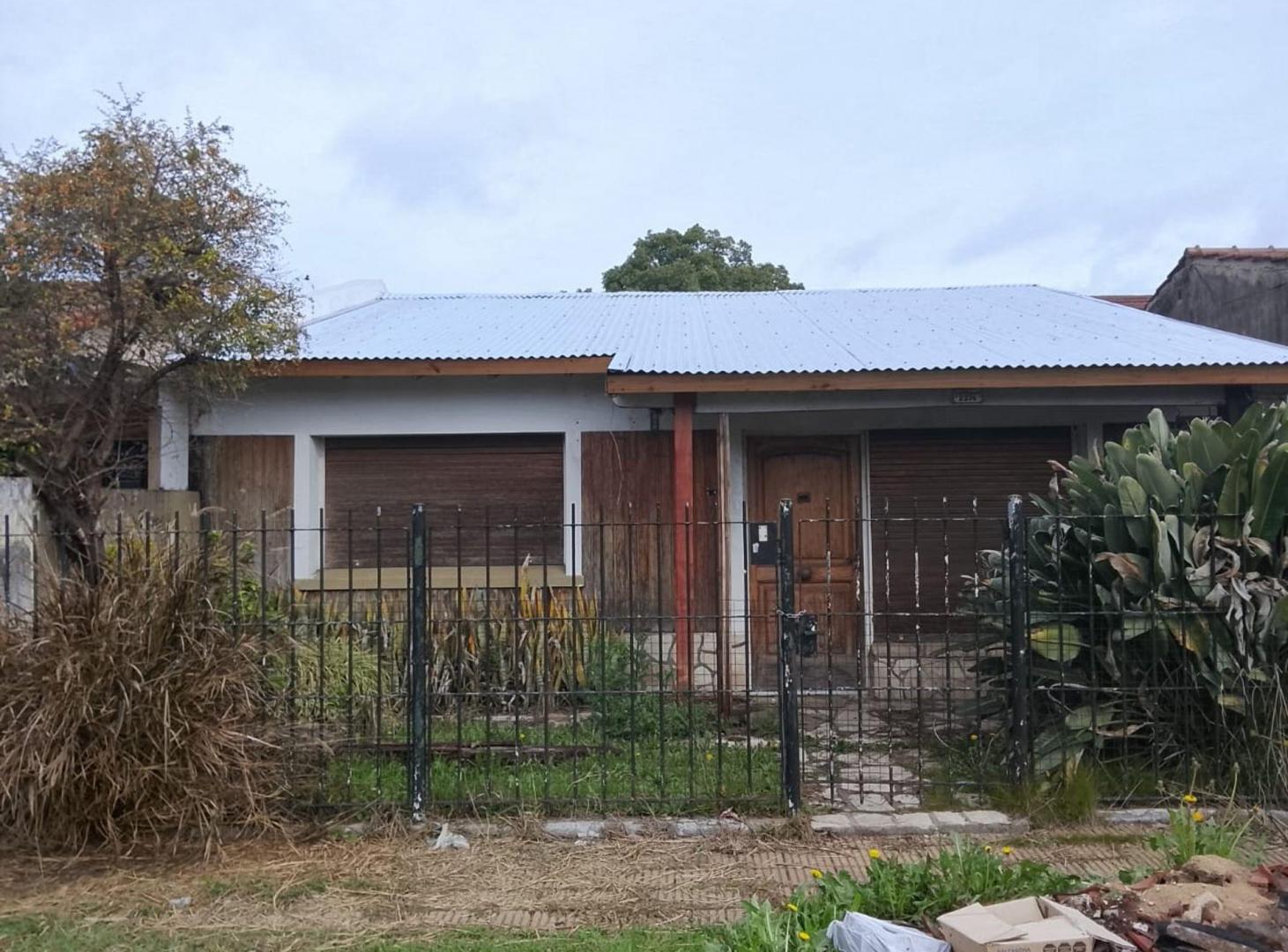 Foto de VENTA CASA 4 AMBIENTES ITUZAINGO APTO CREDITO, imagen 1
