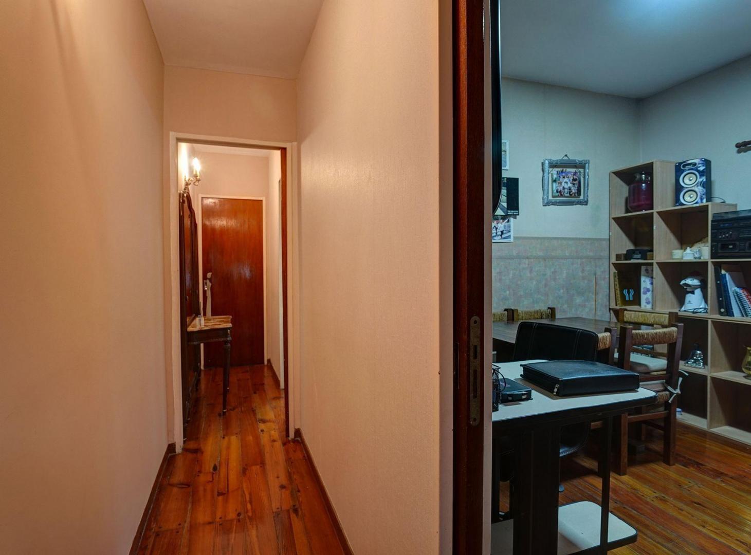 Foto de Venta Casa 6 Ambientes Flores, imagen 3