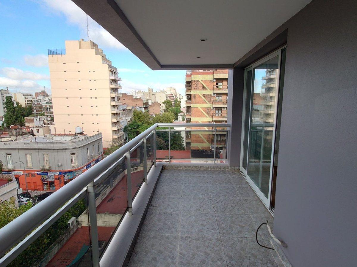 Foto de VENTA DEPARTAMENTO 2 AMB A ESTRENAR BALCON FLORES, imagen 3
