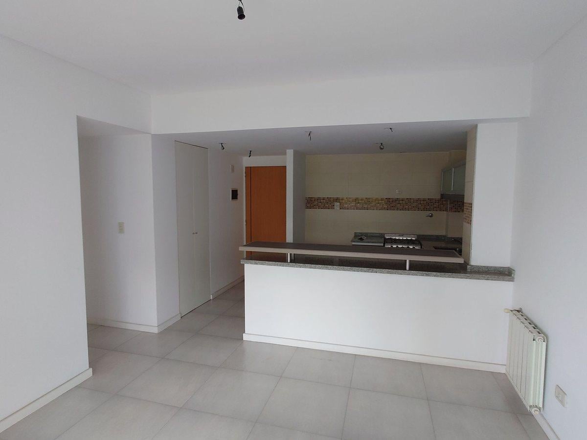 Foto de VENTA DEPARTAMENTO 2 AMB A ESTRENAR BALCON FLORES, imagen 4