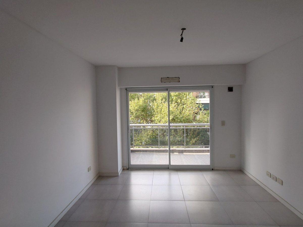 Foto de VENTA DEPARTAMENTO 2 AMB A ESTRENAR BALCON FLORES, imagen 2