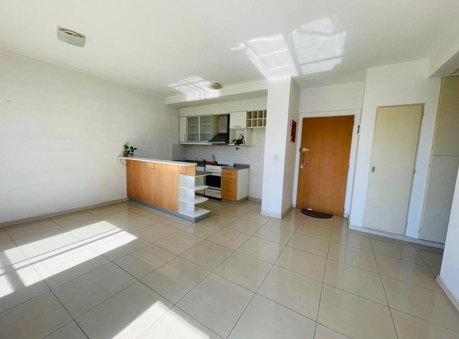 Foto de ALQUILER DOS AMBIENTES MONTE CASTRO, imagen 1