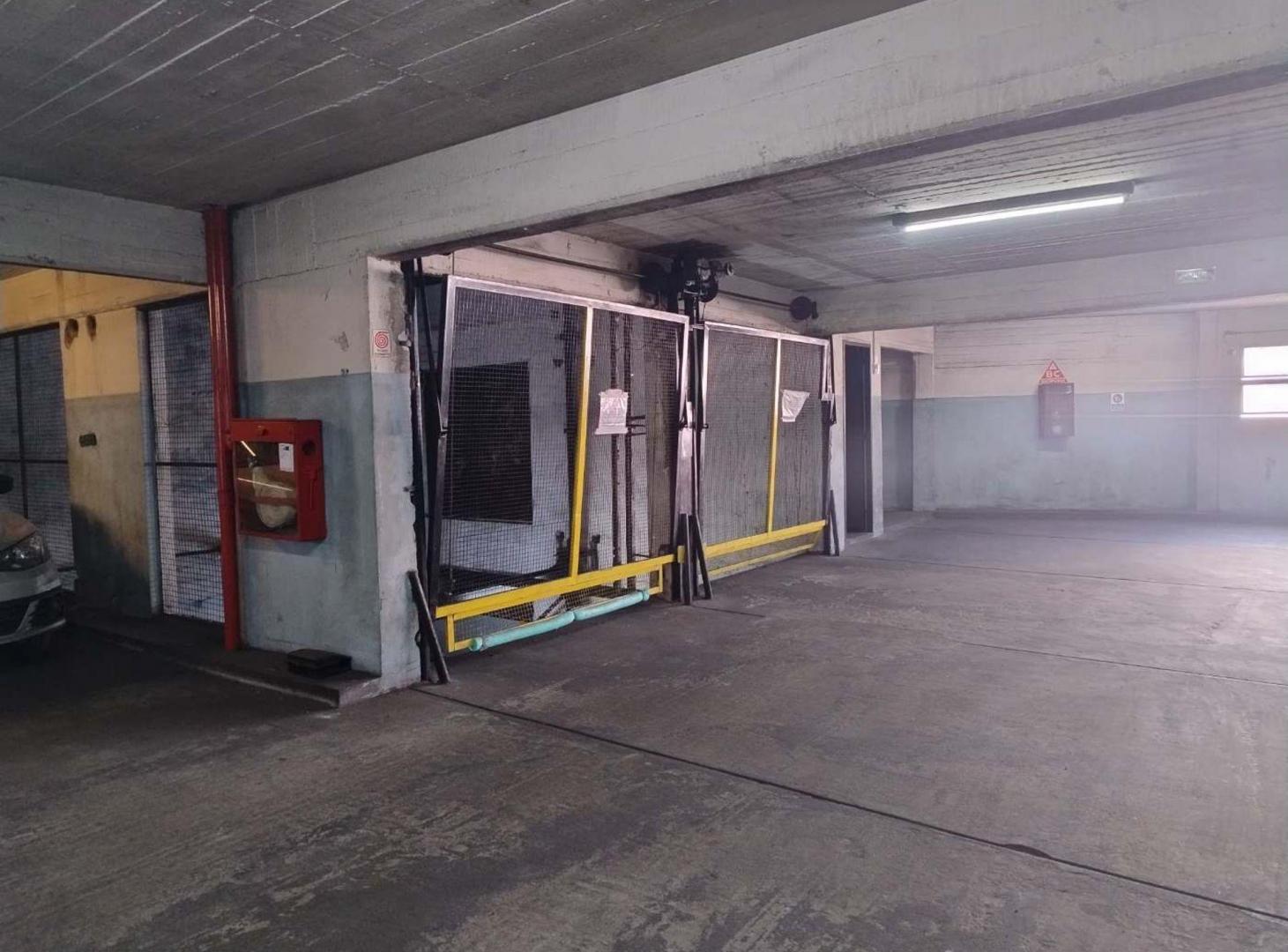 Foto de VENTA COCHERA EN CABALLITO, imagen 5