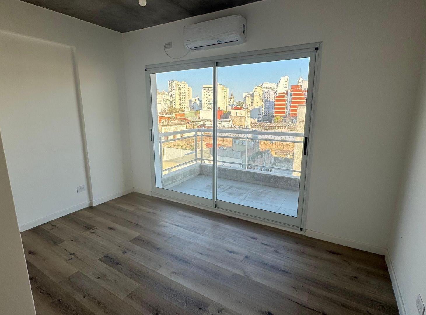 Foto de VENTA DEPARTAMENTO 2 AMBIENTES CON BALCON ALMAGRO, imagen 3