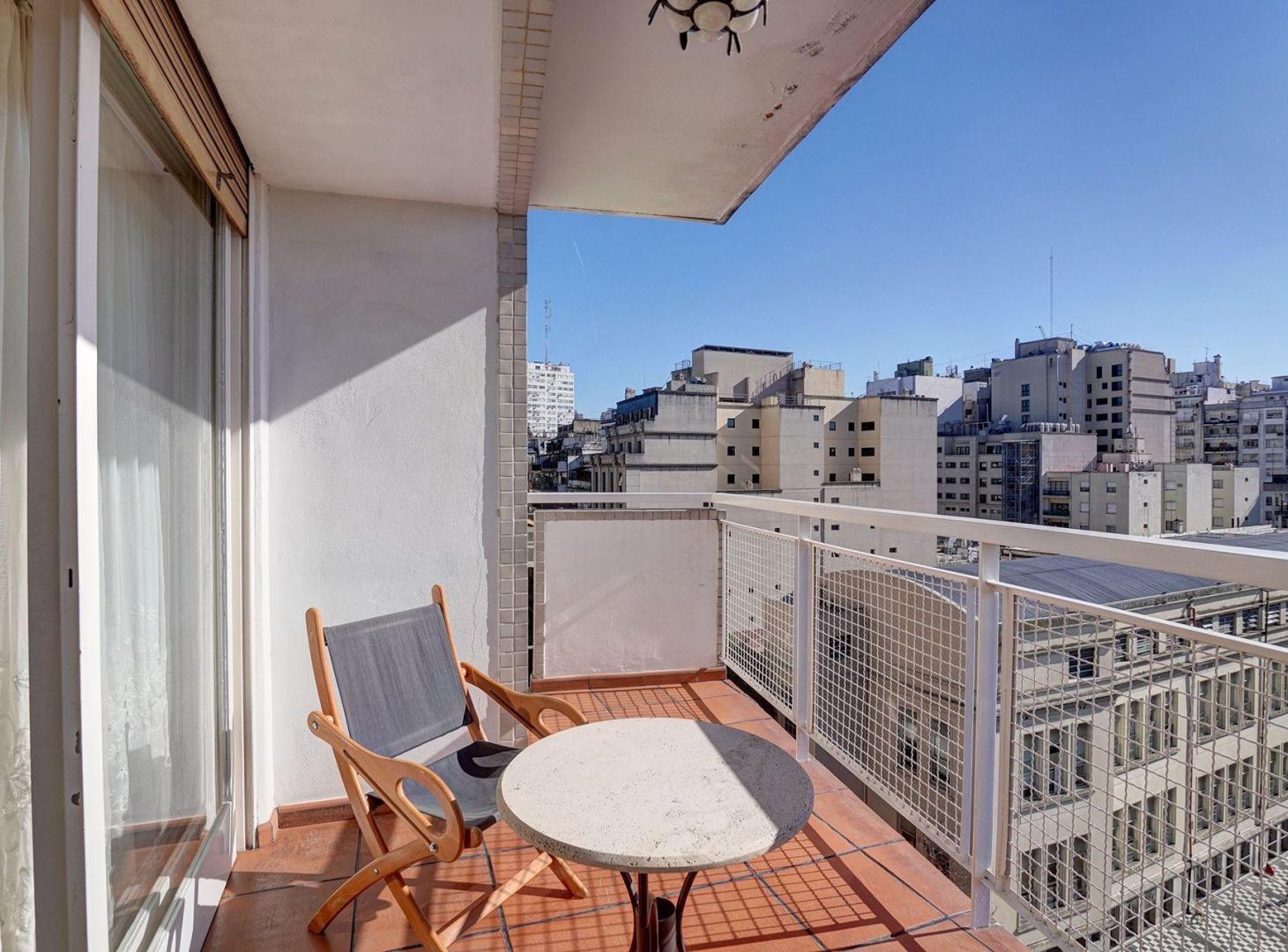 Foto de Venta 4 ambientes balcon frente Parque Rivadavia, imagen 3