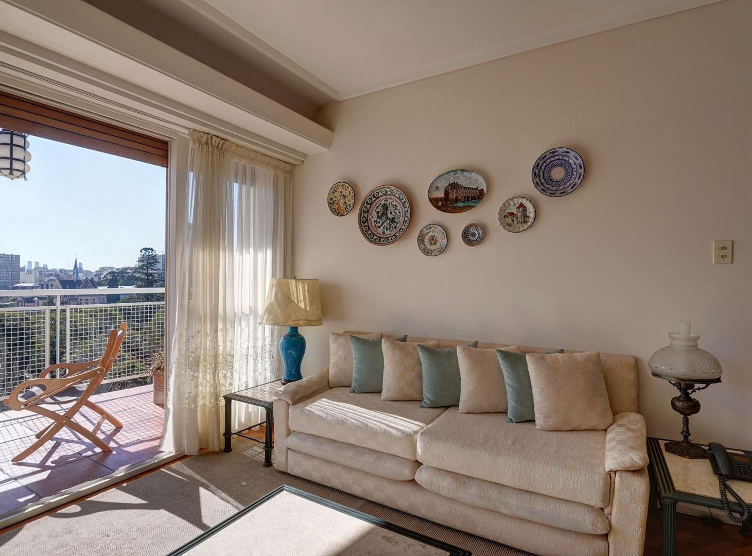 Foto de Venta 4 ambientes balcon frente Parque Rivadavia, imagen 1
