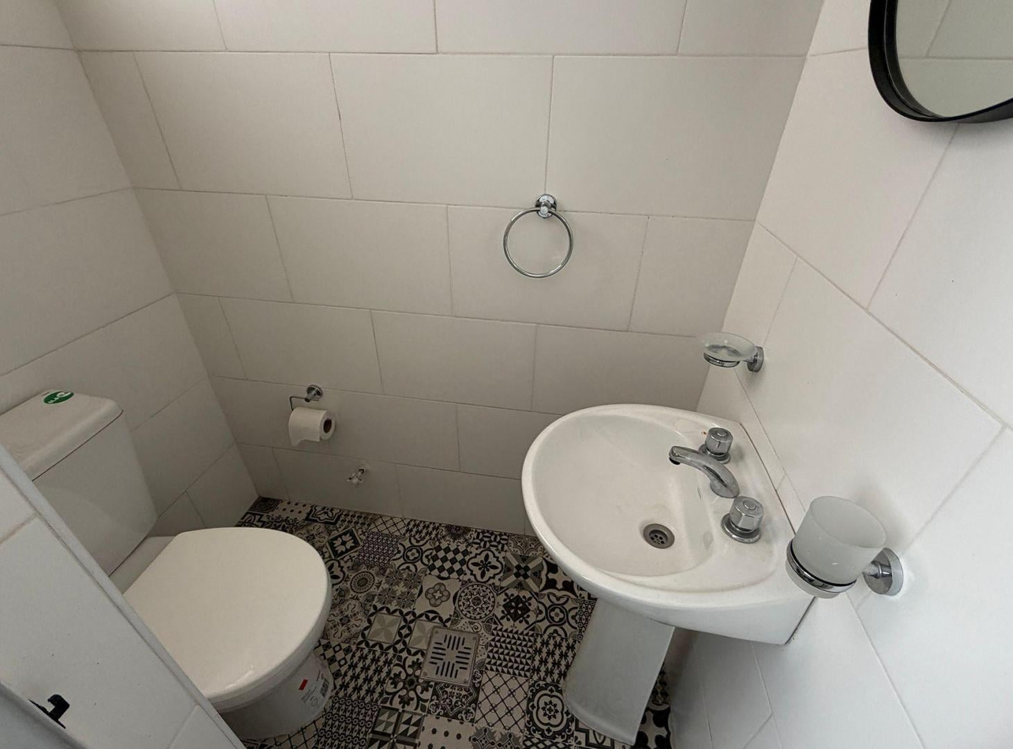 Foto de VENTA DEPARTAMENTO 3 AMBIENTES BALVANERA ESCALERA, imagen 4