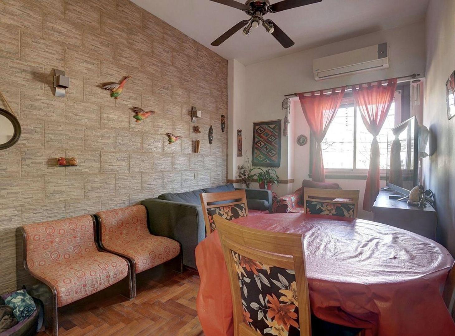 Foto de Venta PH 3 ambientes con Patio Balcón P Chacabuco, imagen 2