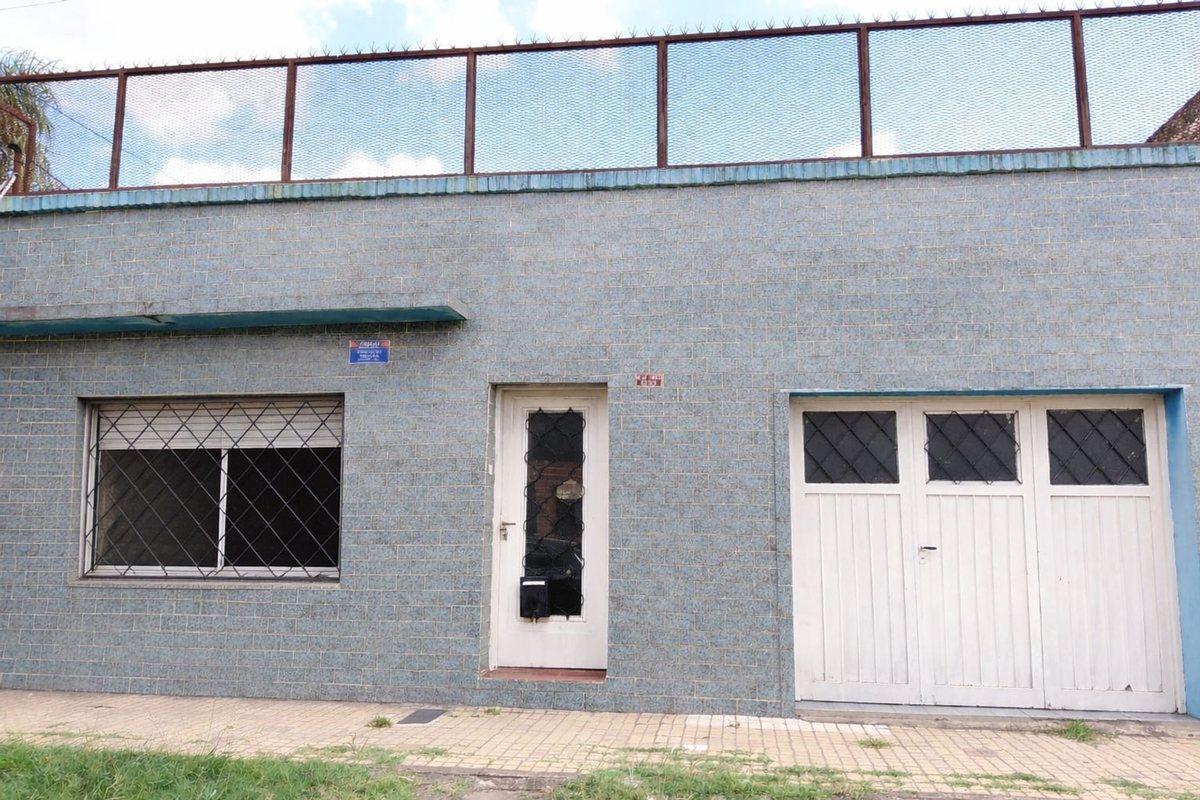 Foto de VENTA CASA 4 AMBIENTES MERLO QUINCHO Y COCHERA, imagen 1