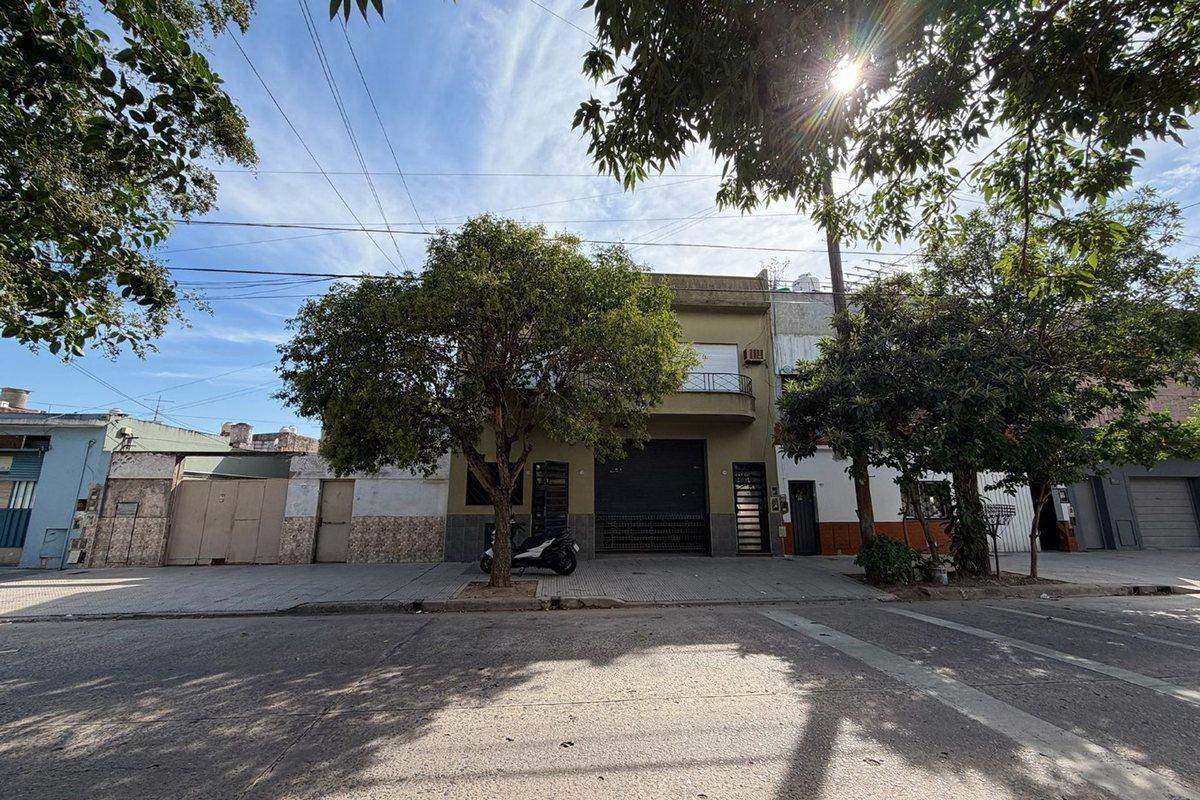 Foto de VENTA GALPON CON VIVIENDA - VILLA SOLDATI, imagen 1