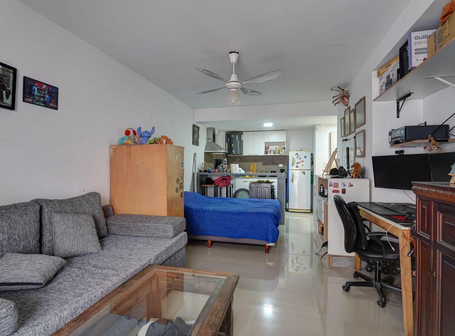 Foto de MONOAMBIENTE EN VENTA EN MONTE CASTRO CON BALCON, imagen 3