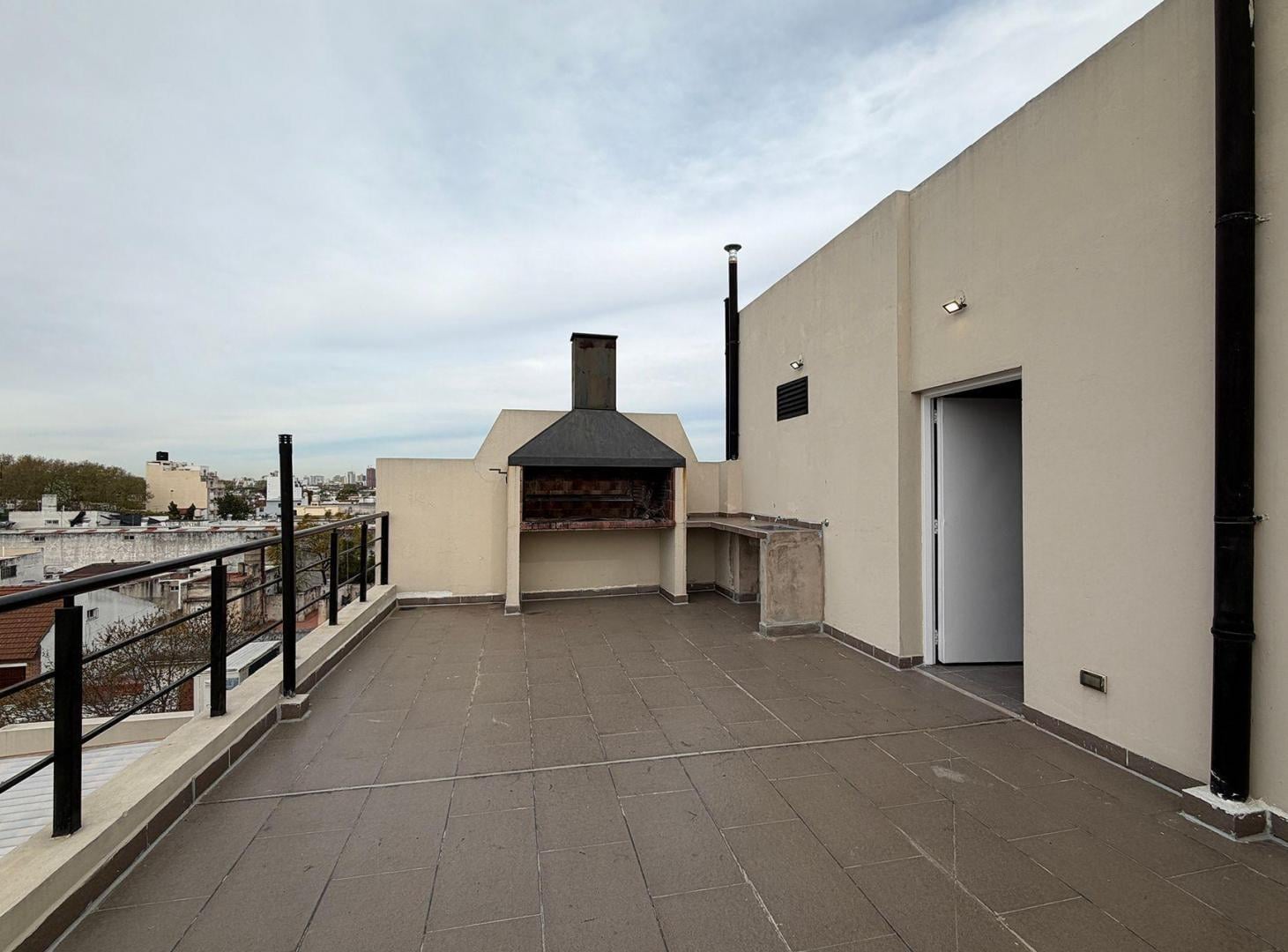 Foto de MONOAMBIENTE EN VENTA EN MONTE CASTRO CON BALCON, imagen 4