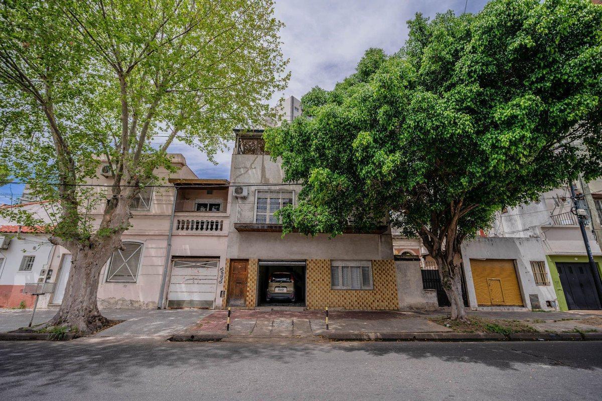 Foto de CASA 4 AMBIENTES EN VENTA LANUS ESTE CON TERRAZA, imagen 1