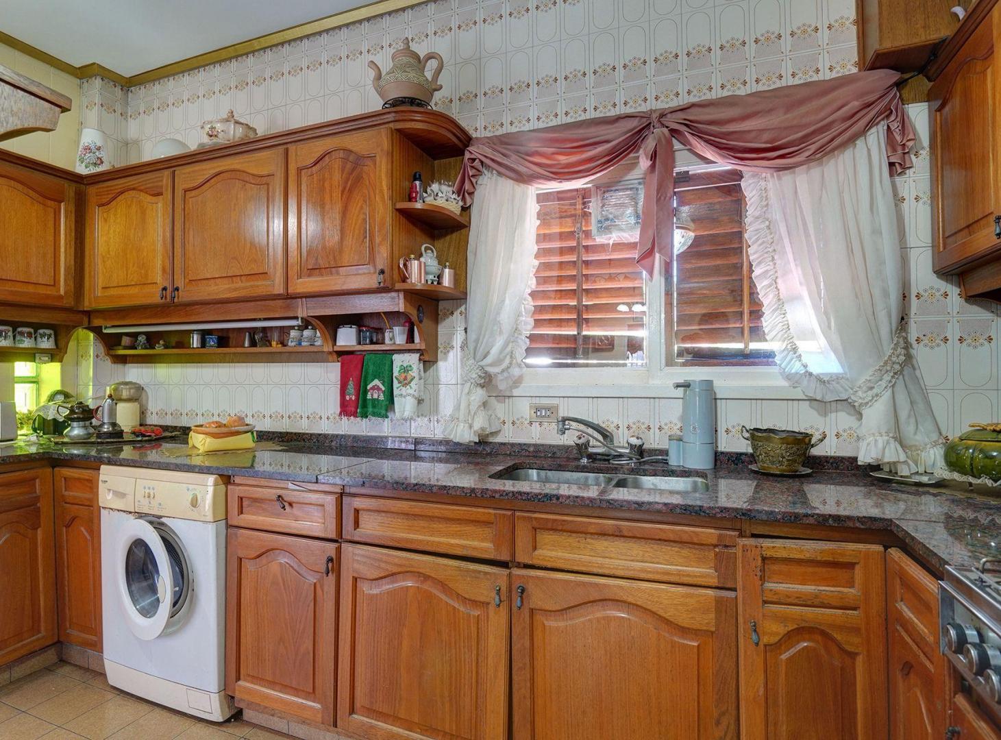 Foto de Venta Casa 5 Ambientes Versalles, imagen 4