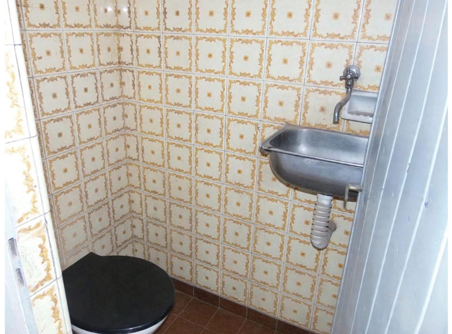 Foto de ALQUILER LOCAL COMERCIAL EN AV. PRESIDENTE PERÓN, imagen 1