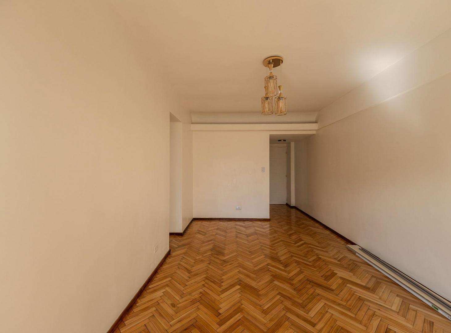 Foto de VENTA DEPARTAMENTO 3 AMBIENTES REFACCIONADO BOEDO, imagen 3