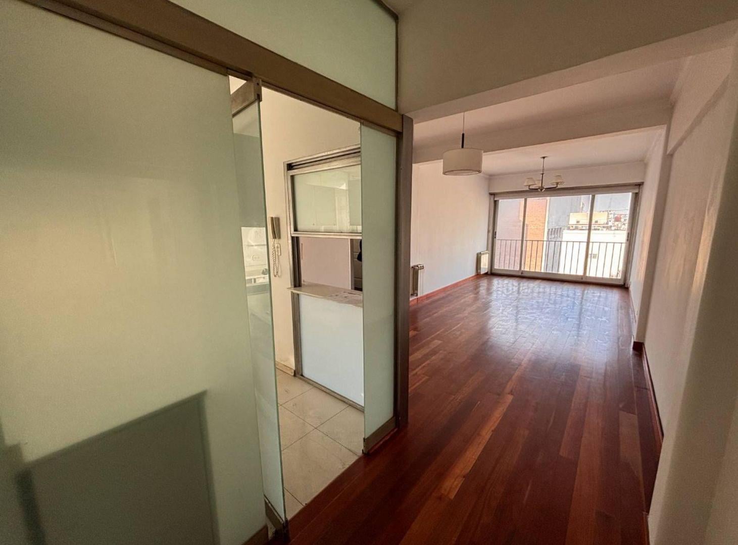 Foto de ALQUILA DEPARTAMENTO 3 AMBIENTES SAN NICOLAS, imagen 2