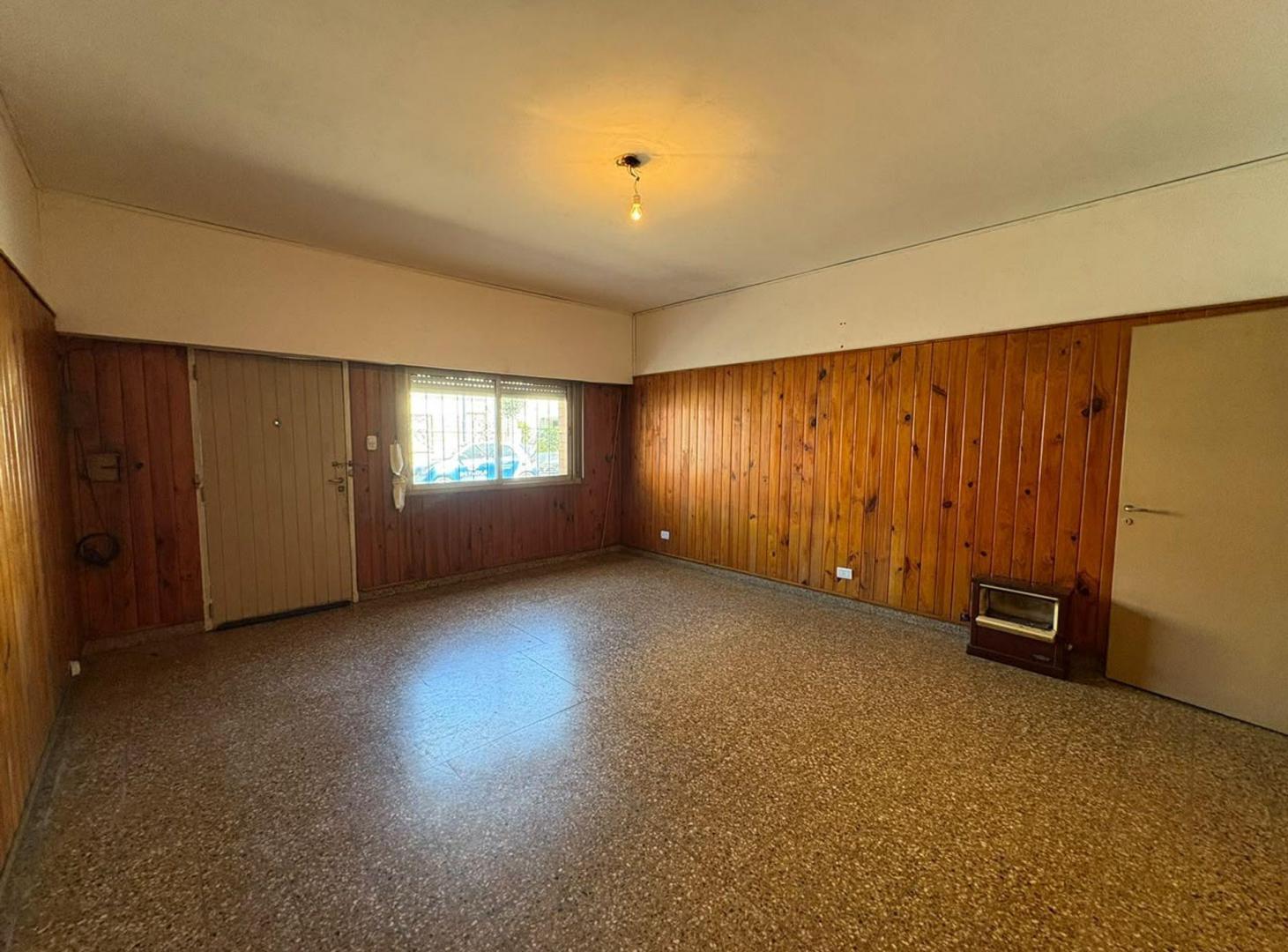 Foto de 2 PH en block | Villa Martelli | Para refaccionar, imagen 2