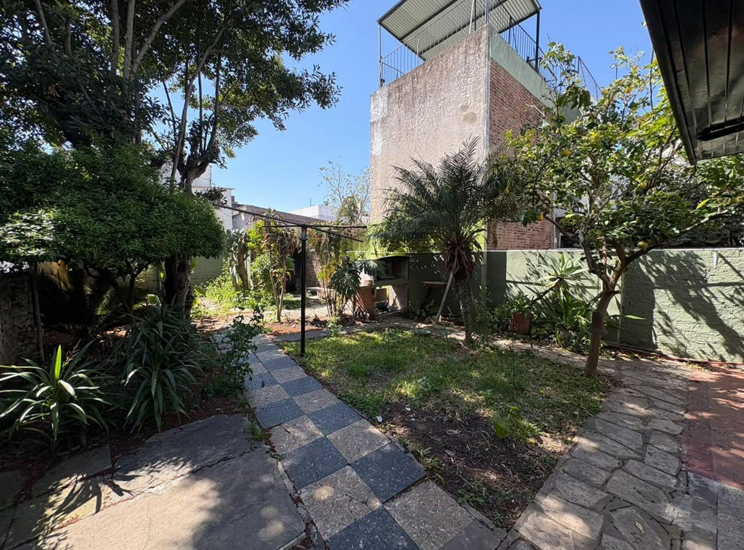 Foto de 2 PH en block | Villa Martelli | Para refaccionar, imagen 1