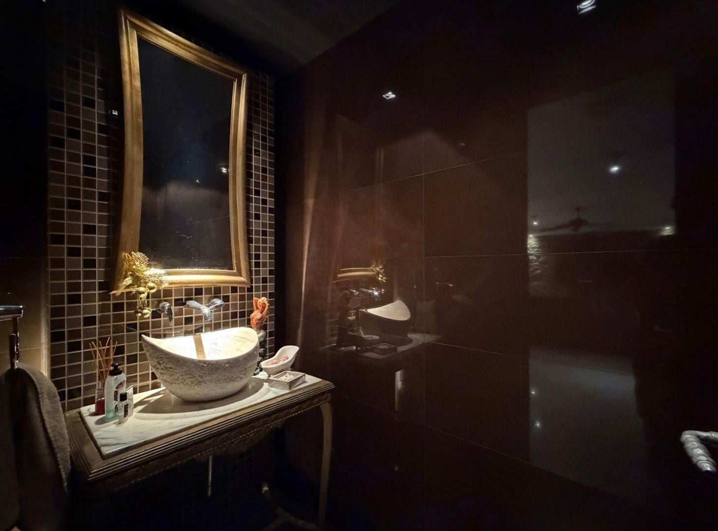 Foto de VENTA CASA 6 AMB V. DEVOTO JARDIN COCHERAS PISCINA, imagen 4