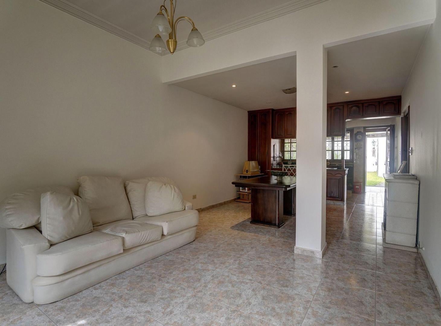 Foto de VENTA CASA 3 AMBIENTES PARQUE PARRILLA RAMOS MEJIA, imagen 3