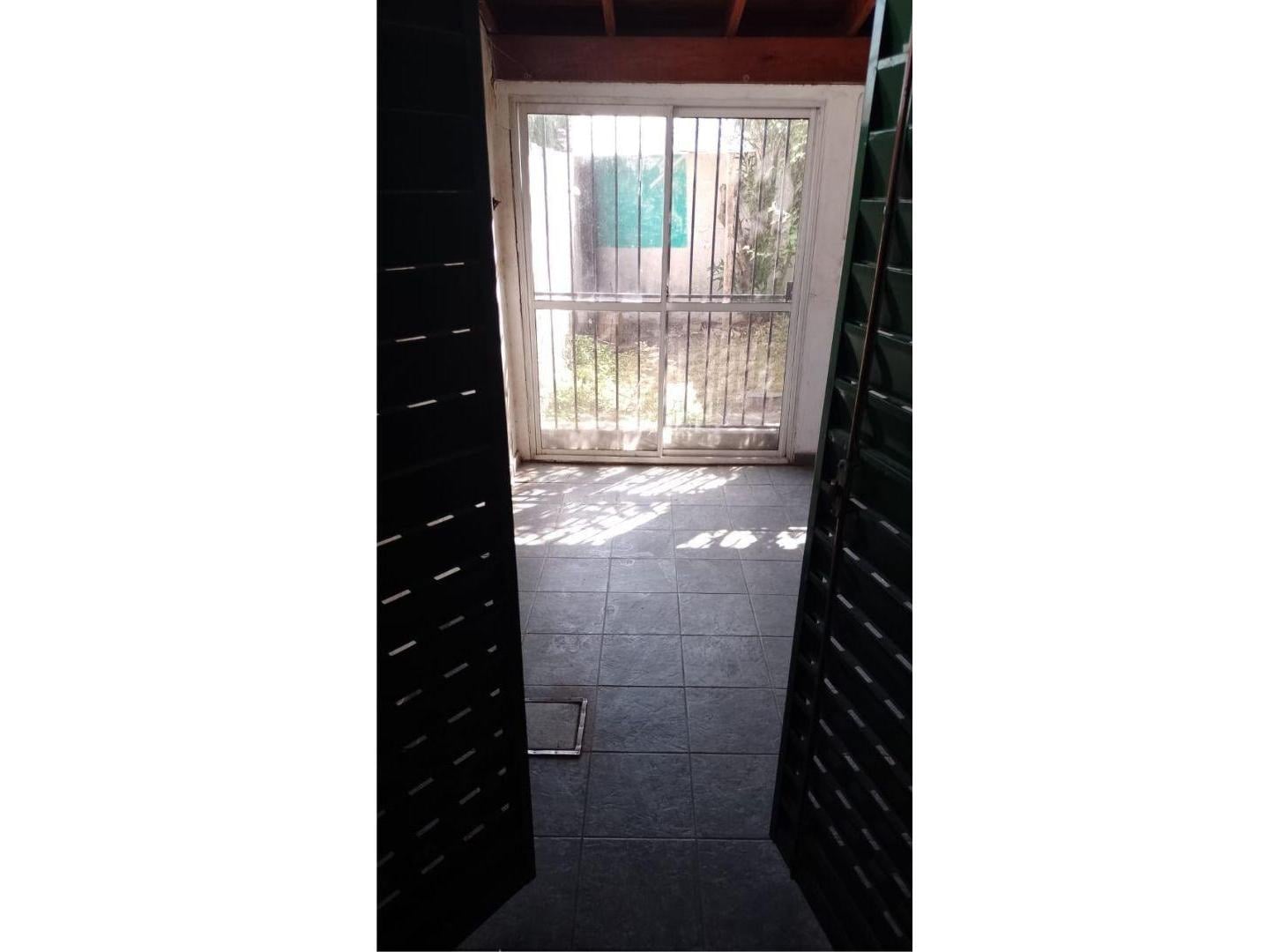 Foto de PH 2 ambientes con patio y espacio exterior, imagen 2