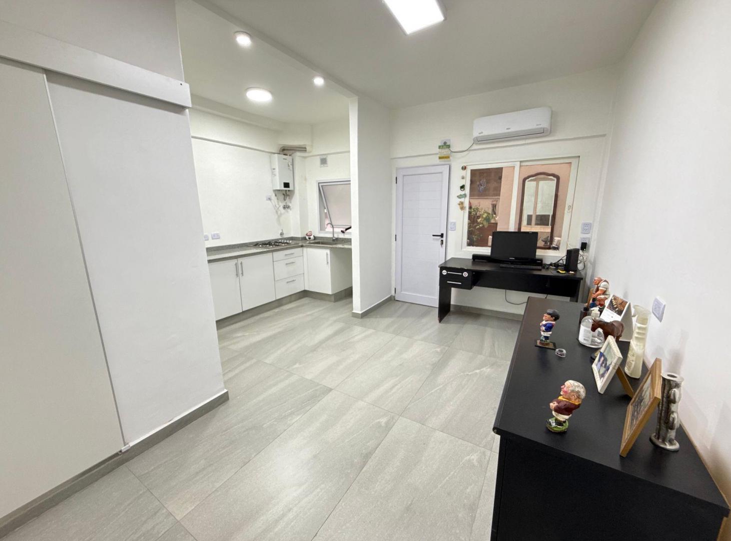 Foto de Venta Ph monoambiente en caballito con patio, imagen 5