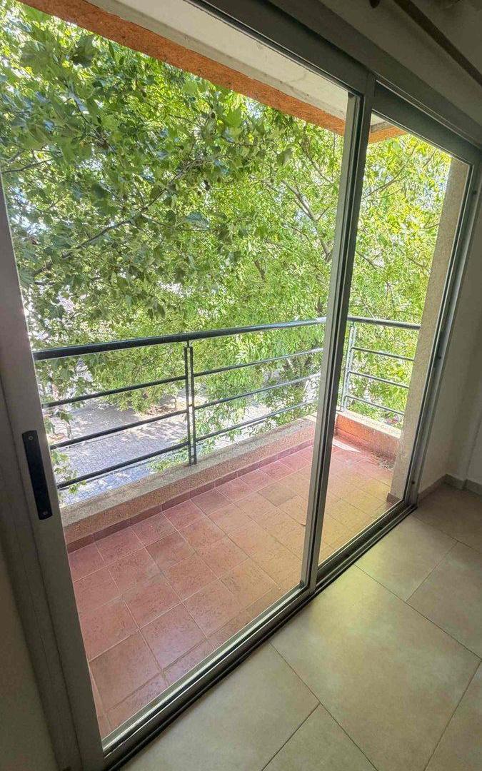 Foto de VENTA DEPARTAMENTO 2 AMBIENTES BANFIELD CON BALCON, imagen 5