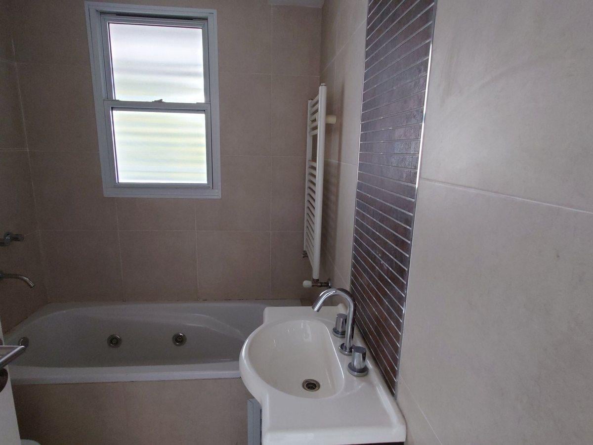 Foto de VENTA DEPARTAMENTO 2 AMB A ESTRENAR BALCON FLORES, imagen 5