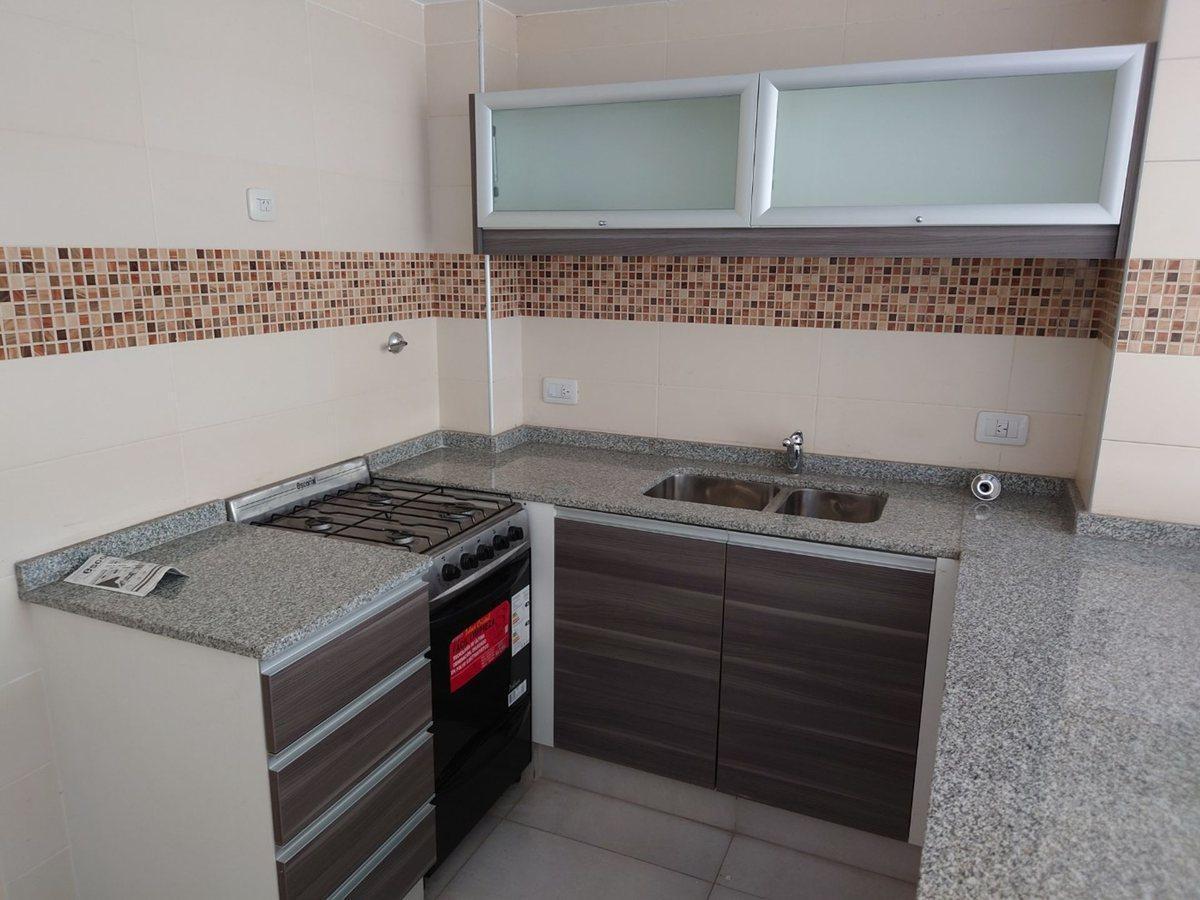 Foto de VENTA DEPARTAMENTO 2 AMB A ESTRENAR BALCON FLORES, imagen 4