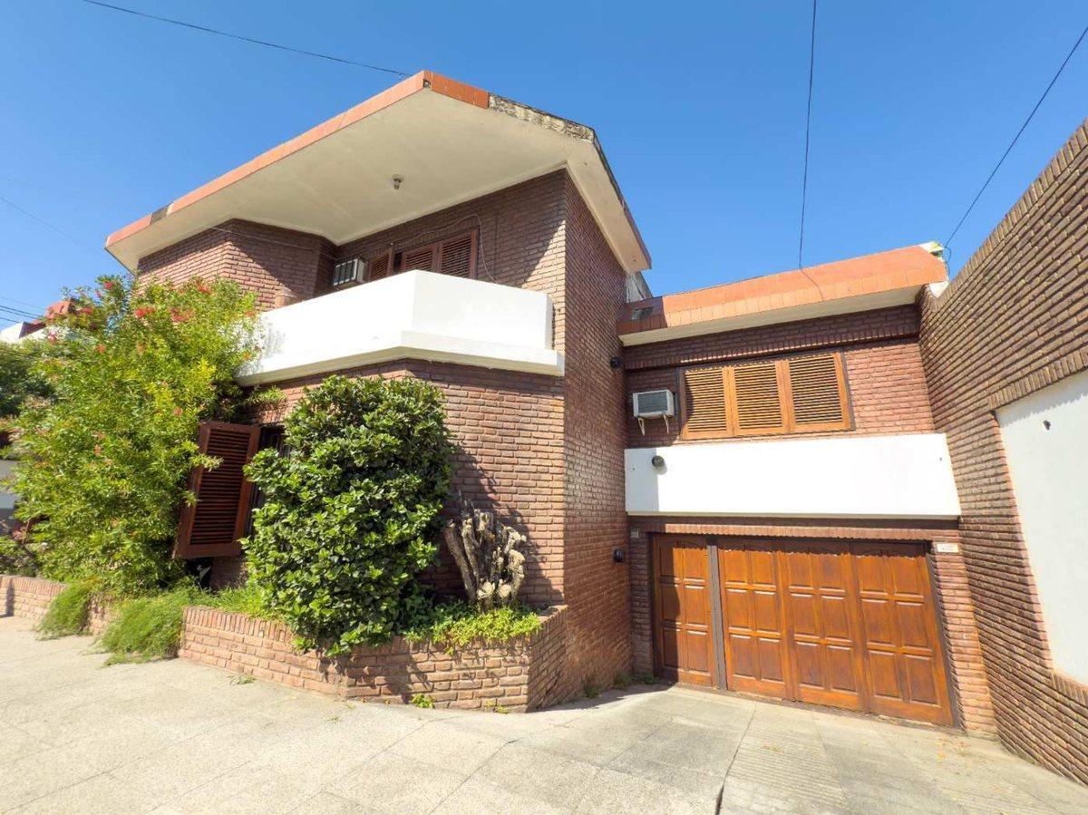 Foto de VENTA CASA 5 AMBIENTES GARAGE 3 AUTOS APTO CRÉD., imagen 4
