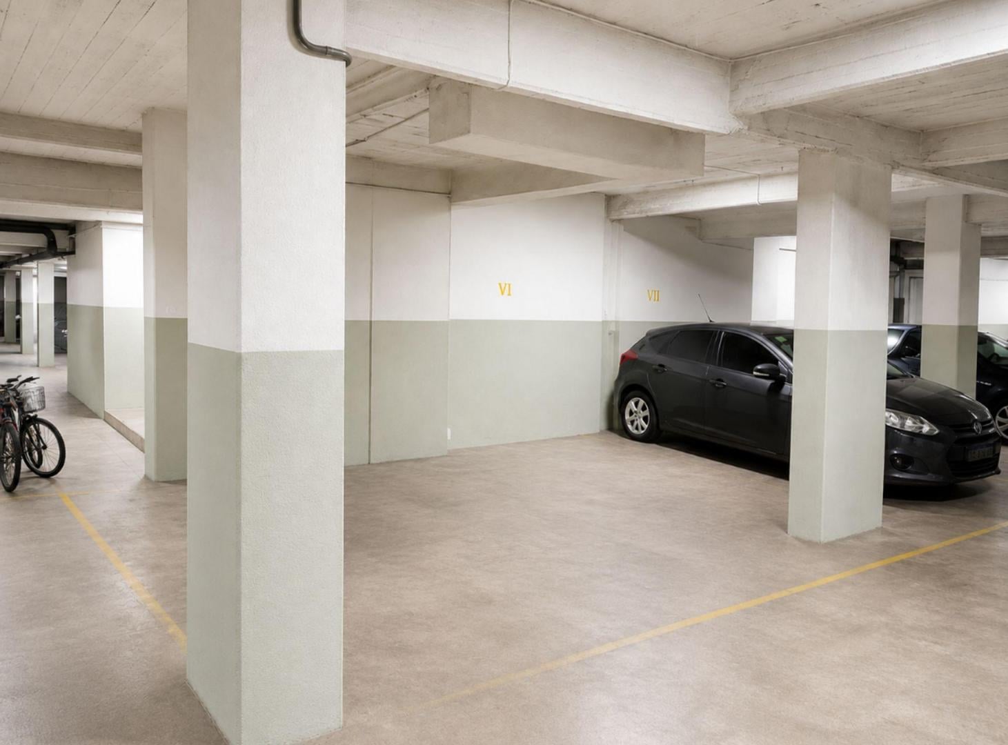 Foto de Venta Cochera doble Villa Ortuzar Fija y Cubierta, imagen 2