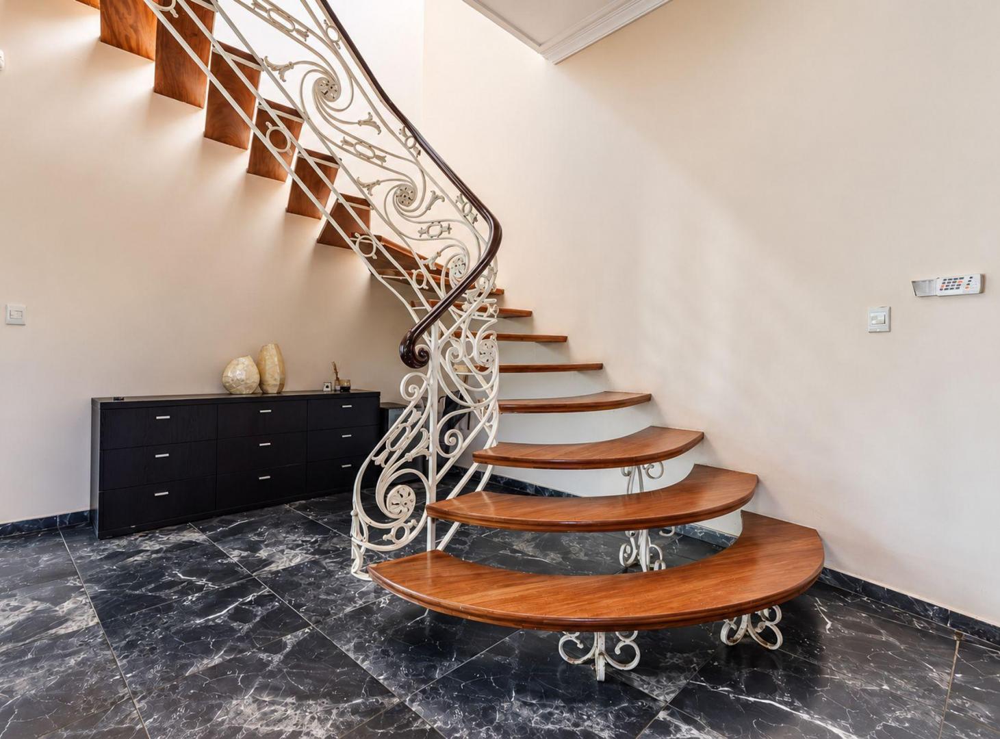 Foto de Venta Casa 8 amb gran jardín y pileta en b.cerrado, imagen 1