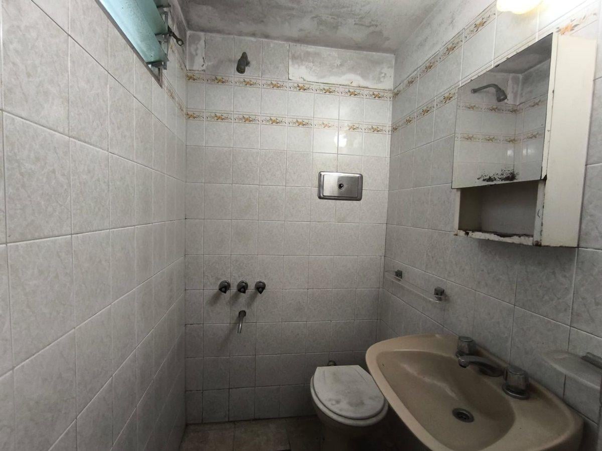Foto de VENTA PH 3 Ambientes Quincho y Local Comercial, imagen 3